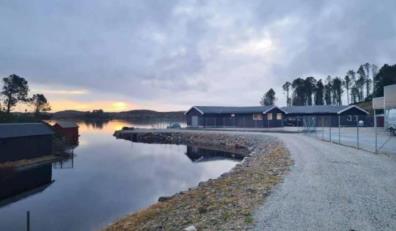 Lenke til artikkel: Oppdatert pressemelding - Frøya kommune følger opp abonnenter etter utfordringer med vannkvaliteten